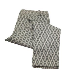 NWOT Merona Black & Cream Geometric Diamond Pattern Tapered Capri's Size: 14